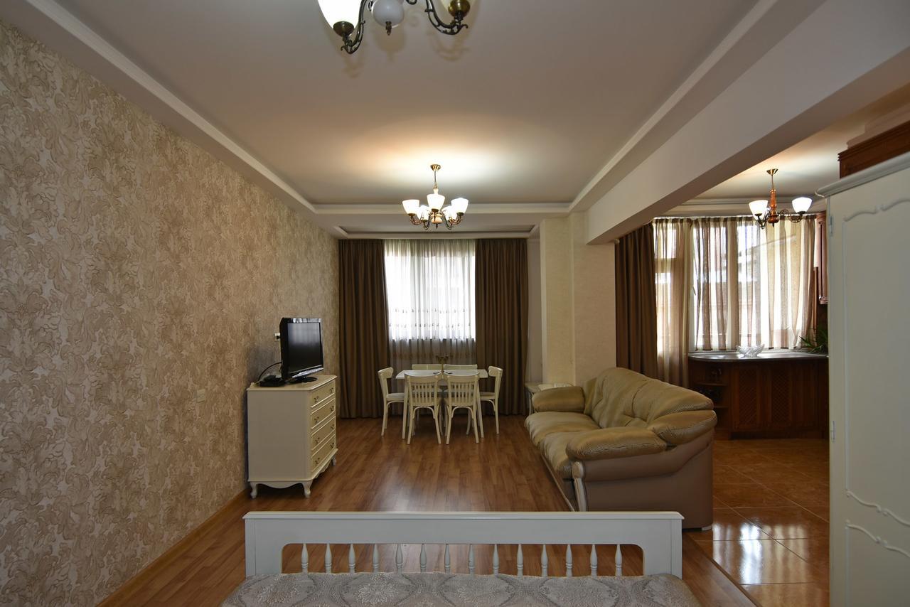 Luxary Apartment Near Opera & Cascade! Yerevan Exterior photo